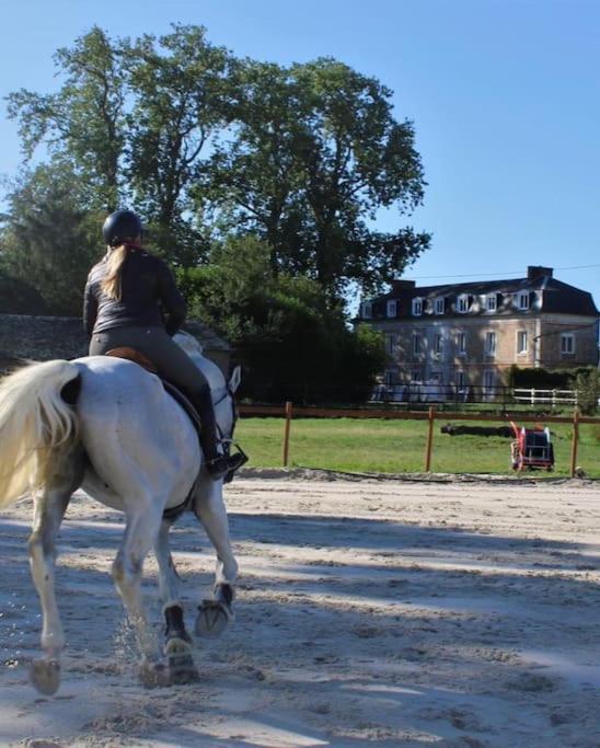 Gite Au Haras La Belle Emanville 外观 照片